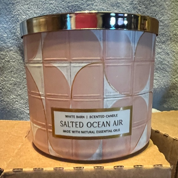 White Barn Accents White Barn Salted Ocean Air Candle Nib Only Open